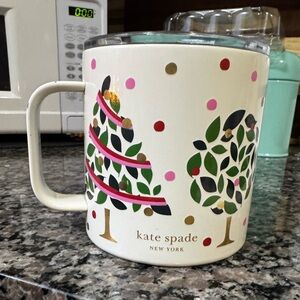 Tin mug in great condition.